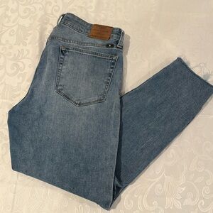 🍀Lucky Brand Eva Skinny Jeans. Ladies 10